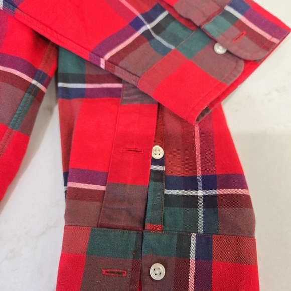 2XLT Tall, Men's Classic fit Ralph Lauren plaid button down in red and green. - Picture 6 of 6